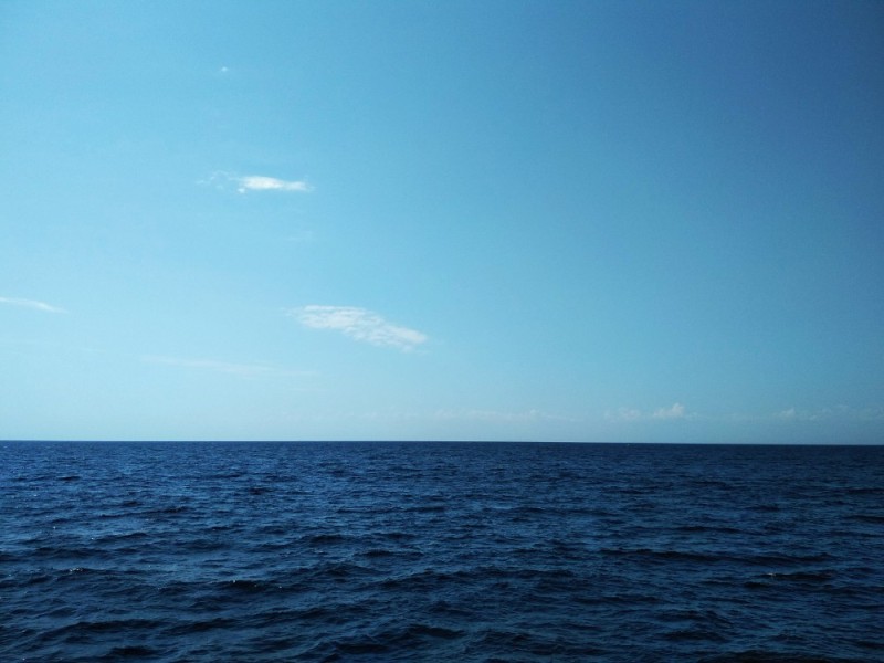 Создать мем: синие море, в открытом море, черное и азовское море