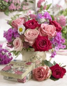 Создать мем: свежие цветы, красивый букет для женщины, цветочные композиции