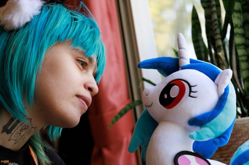 Create meme: Cosplay Hatsune Miku, MLP cosplay, vinyl scratch cosplay