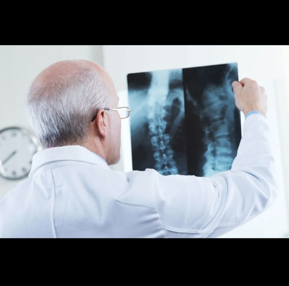 Create meme: examination of the spine, neurologist, radiologist