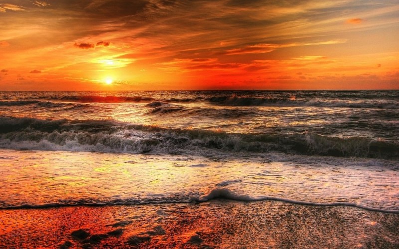 Создать мем: красивый закат у моря, пейзаж закат на море, красивый закат