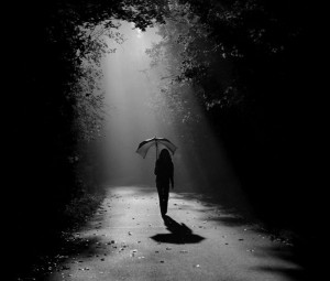Создать мем: темное изображение, одинокий человек с зонтом, пустота души