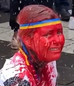 Создать мем: наказание венесуэла, фестиваль красок в бразилии, человек