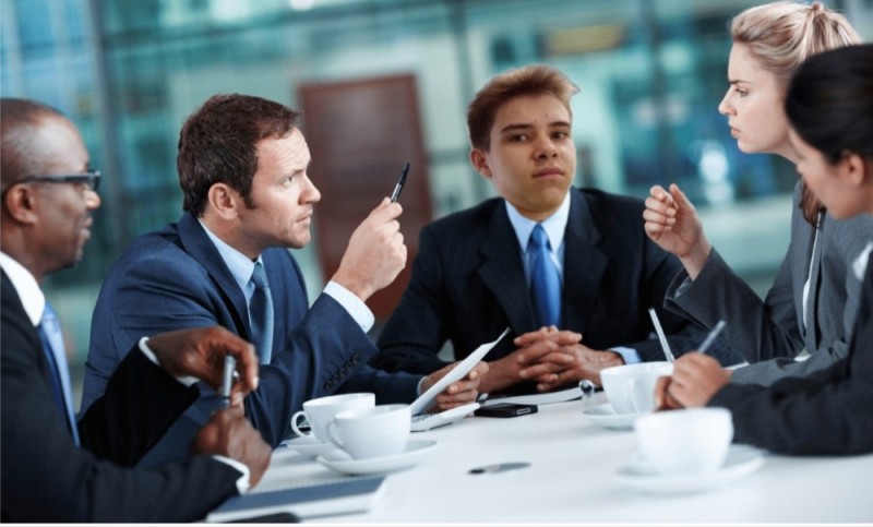 Создать мем: переговоры, встреча деловая, деловые переговоры