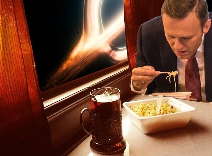 Create meme: Doshirak , doshirak on the train, bulk instant noodles