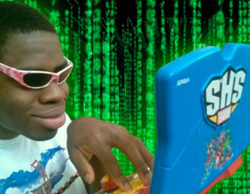 Create meme: Negro meme, black man with laptop MEM , Negro hacker
