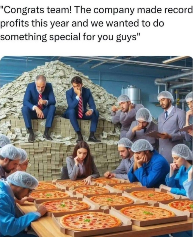 Create meme: screenshot , the biggest pizza, American pizza
