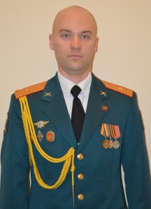 Создать мем: полковник сергей мучкаев, командир бригады полковник, подполковник дмитрий михайлович