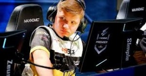 Создать мем: нави ксго, александр s 1 mple костылев, нави александр костылев