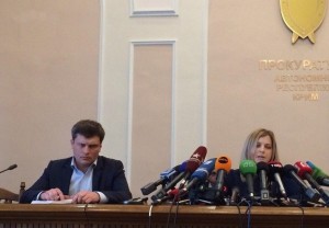 Create meme: poklonskaya meme with microphones, poklonskaya with microphones
