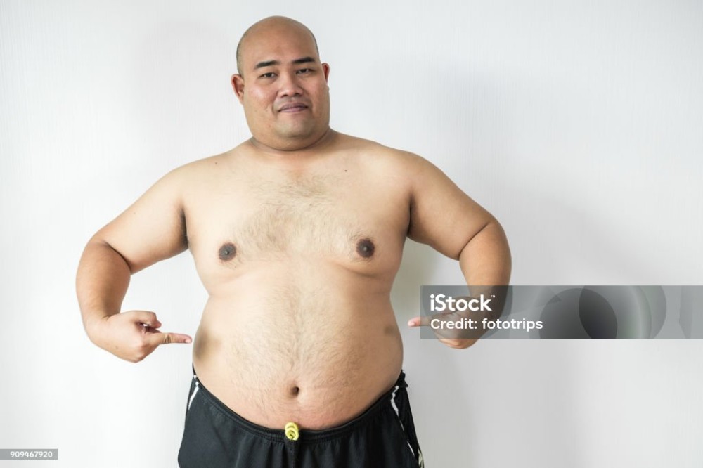 Создать мем: полный человек, лысый толстяк, большой живот