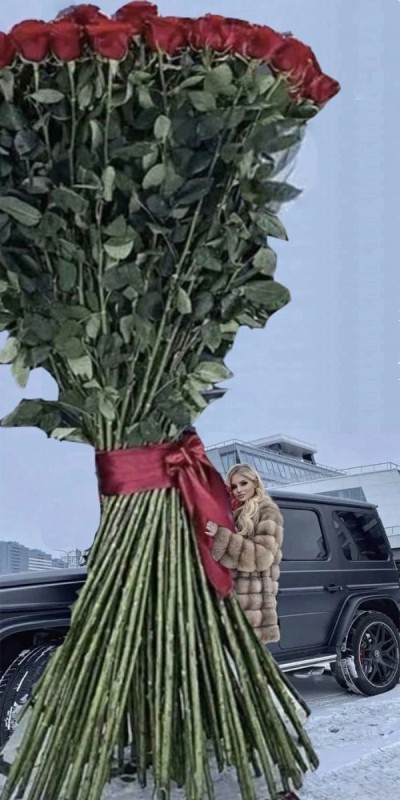 Создать мем: гигантские розы, букет длинных роз, длинные розы