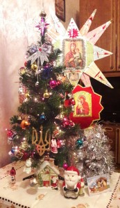 Create meme: dressed Christmas tree, tree for the new year, Christmas tree