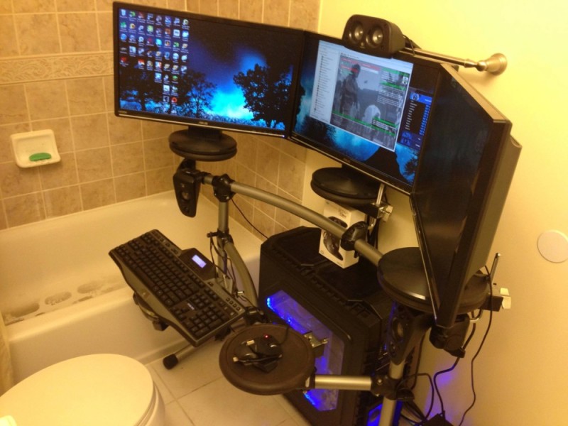 Создать мем: компьютерный стол игровой, комната геймера, геймерский сетап