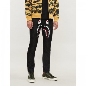 Создать мем: bape city camo side shark slim спортивные брюки, штаны с акулой bape, штаны бейп шарк