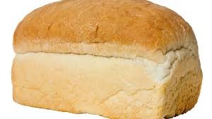 Создать мем: сухой белый хлеб, хлеб, хлеб на белом фоне