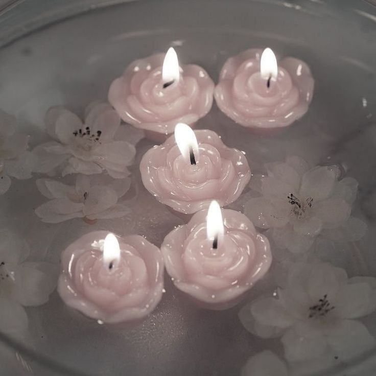 Создать мем: красивые свечи, розовые свечи, романтические свечи