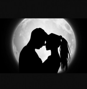 Create meme: couple silhouettes, moon love pictures, silhouettes of couples in love