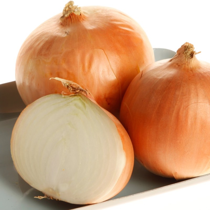 Create meme: onion sevok, bow , large onion