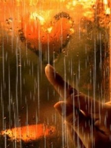 Создать мем: летний дождь, сердечко на запотевшем стекле, барабанит по улице дождь