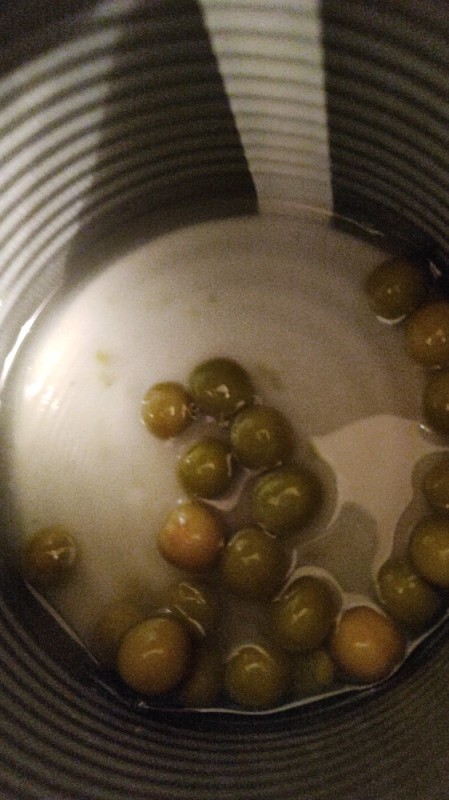 Create meme: canned green peas, canned peas, green peas