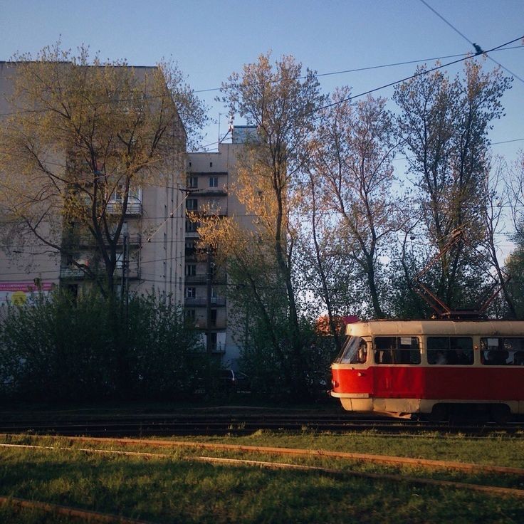 Создать мем: трамвай ижевск 2001 + трамвай ижевск 2002, нижегородский трамвай, трамвай