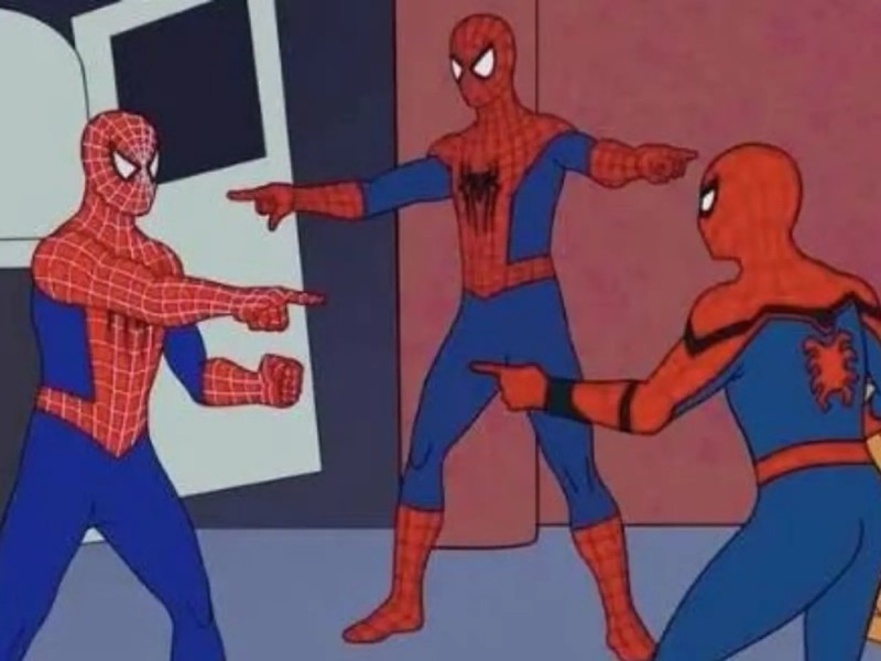 Создать мем: мем 2 человека паука, два человека паука мем, 3 человека паука мем