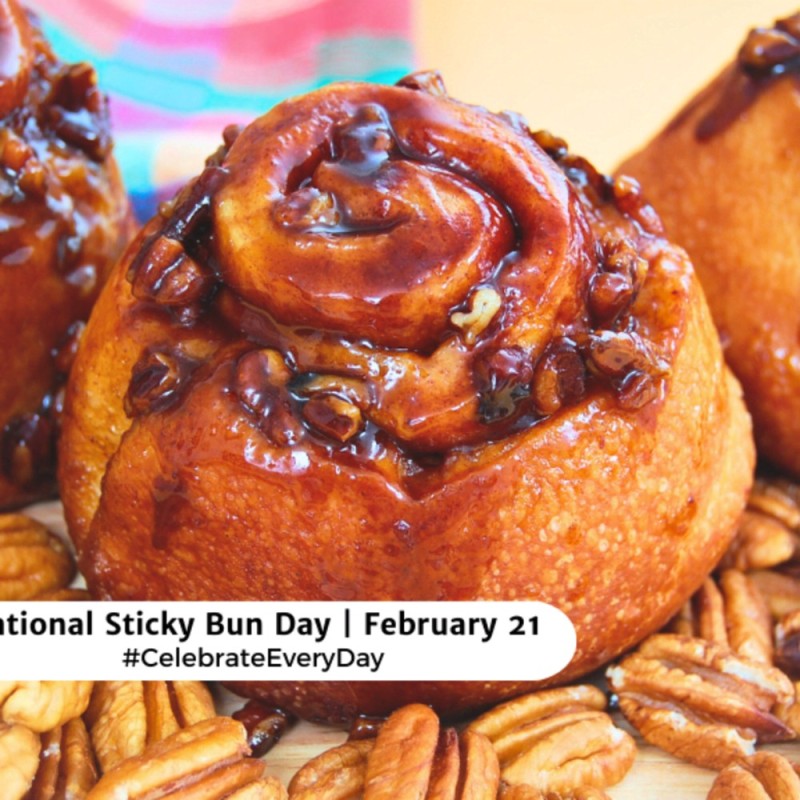 Create meme: sticky bun, cinnamon bun, maple pecan bun