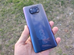 Создать мем: макросъёмка на poco x3 pro, мобильный телефон, смартфон