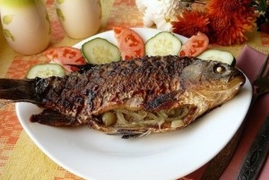 Create meme: Garena, pictures fry big fish, how delicious to cook carp