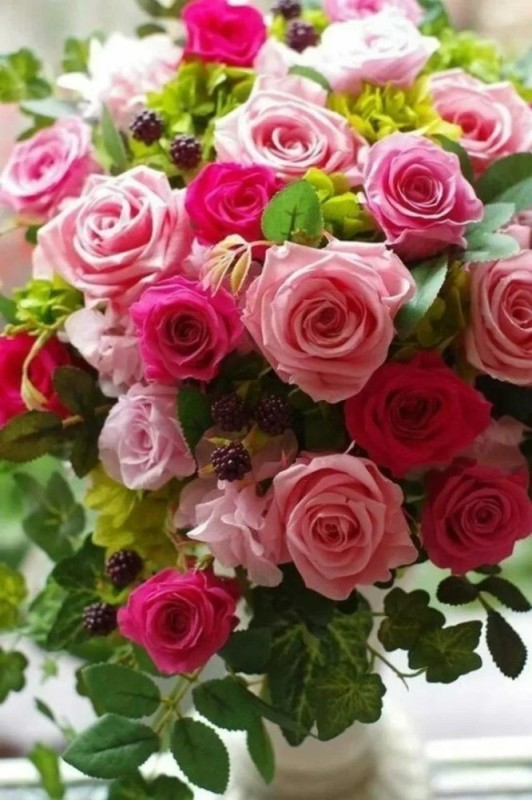 Create meme: pink roses , beautiful flowers , bouquets of flowers are beautiful