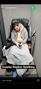 Создать мем: парень, театр практика, спит на стуле