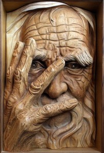 Создать мем: портрет из дерева, андрей сагалов резьба по дереву старик, резьба по дереву