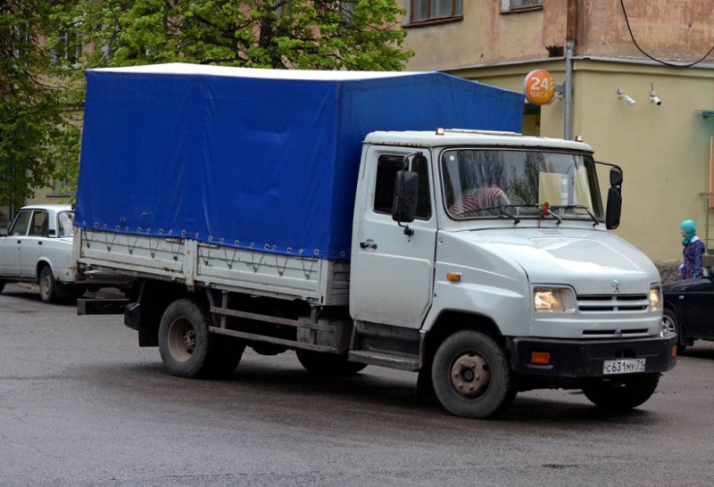 Создать мем: зил 5301, зил бортовой, грузовик зил 5301 бычок