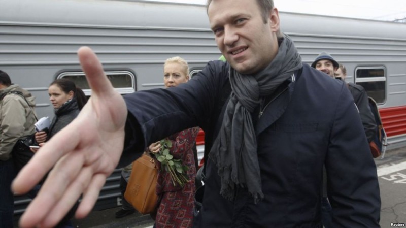 Создать мем: партия навального, пожертвование, алексей навальный руки