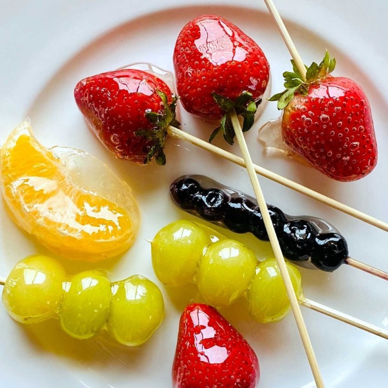 Create meme: skewers with fruit for a bachelorette party, caramel fruit on a stick, fruit skewers