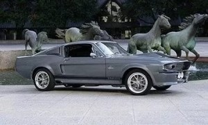 Создать мем: shelby gt 500, быстрые машины, ford mustang