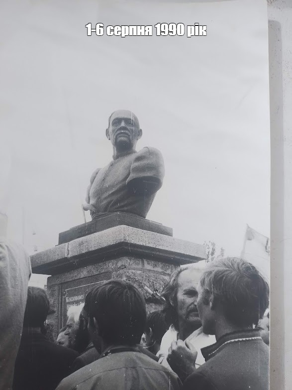 Create meme: monument to Nakhimov in Sevastopol, monument to Nikolai Nikolaevich, monument to Nicholas