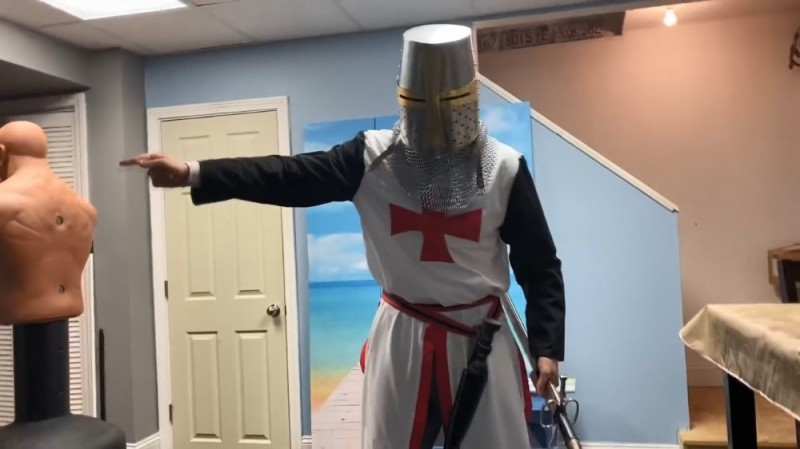 Create meme: knight templar costume, deus vult , the knight's costume