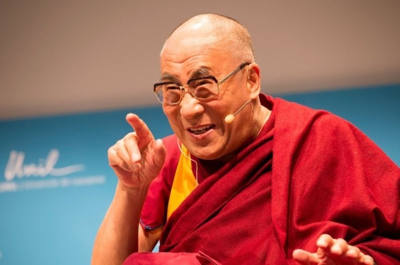 Создать мем: dalai, сана, азиат