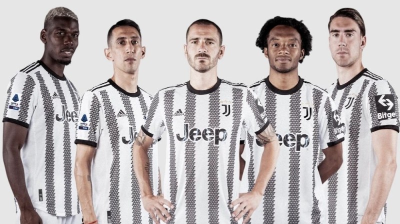Create meme: Juventus , juventus uniform, football uniforms Juventus
