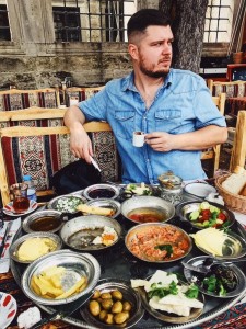 Создать мем: turkish food, dinner, бурак оздемир повар