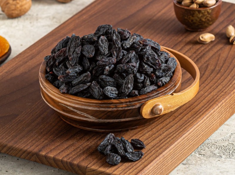 Create meme: raisins black kishmish, black raisins, black jumbo raisins 500g