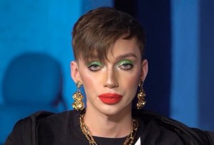 Create meme: trends, red lips, lips