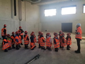Create meme: cool photos from the construction site, dwarf Builder, workers ZHKO