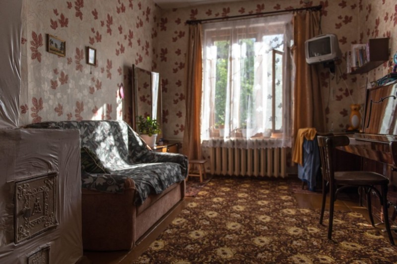 Create meme: Soviet apartment, the interior of a Soviet apartment, Khrushchev's apartment is old