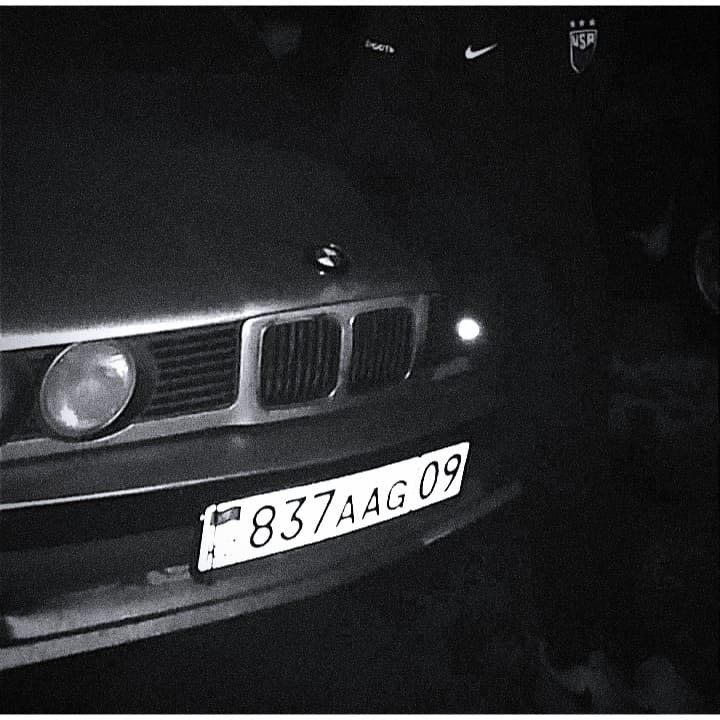 Создать мем: BMW 3er II (E30), бмв е, бмв е 34 м