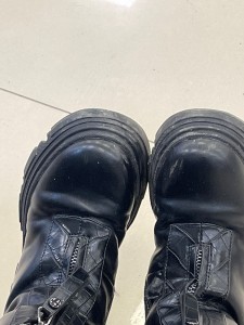 Create meme: boots ankle boots, shoes demi, shoes