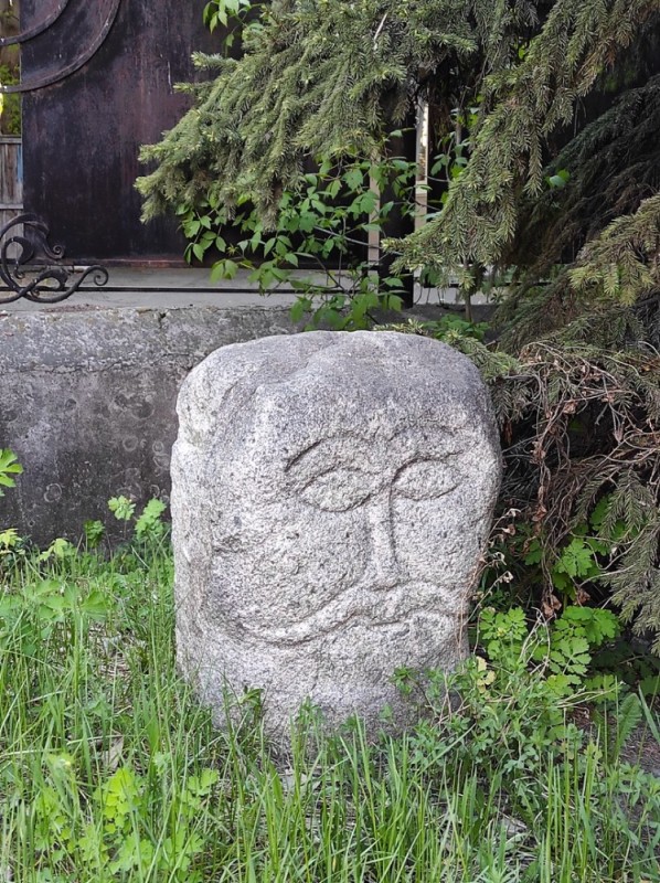 Create meme: ruhnu island estonia, stone statue, balbals stone sculptures