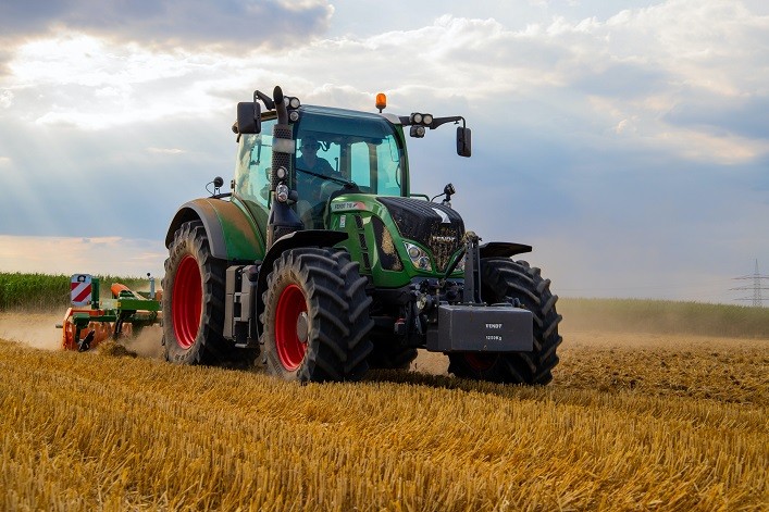 Создать мем: fendt трактор, трактор fendt 942, трактор фендт